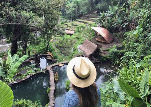 #AanyaGirl: Camilla Mount Guides us in Bali